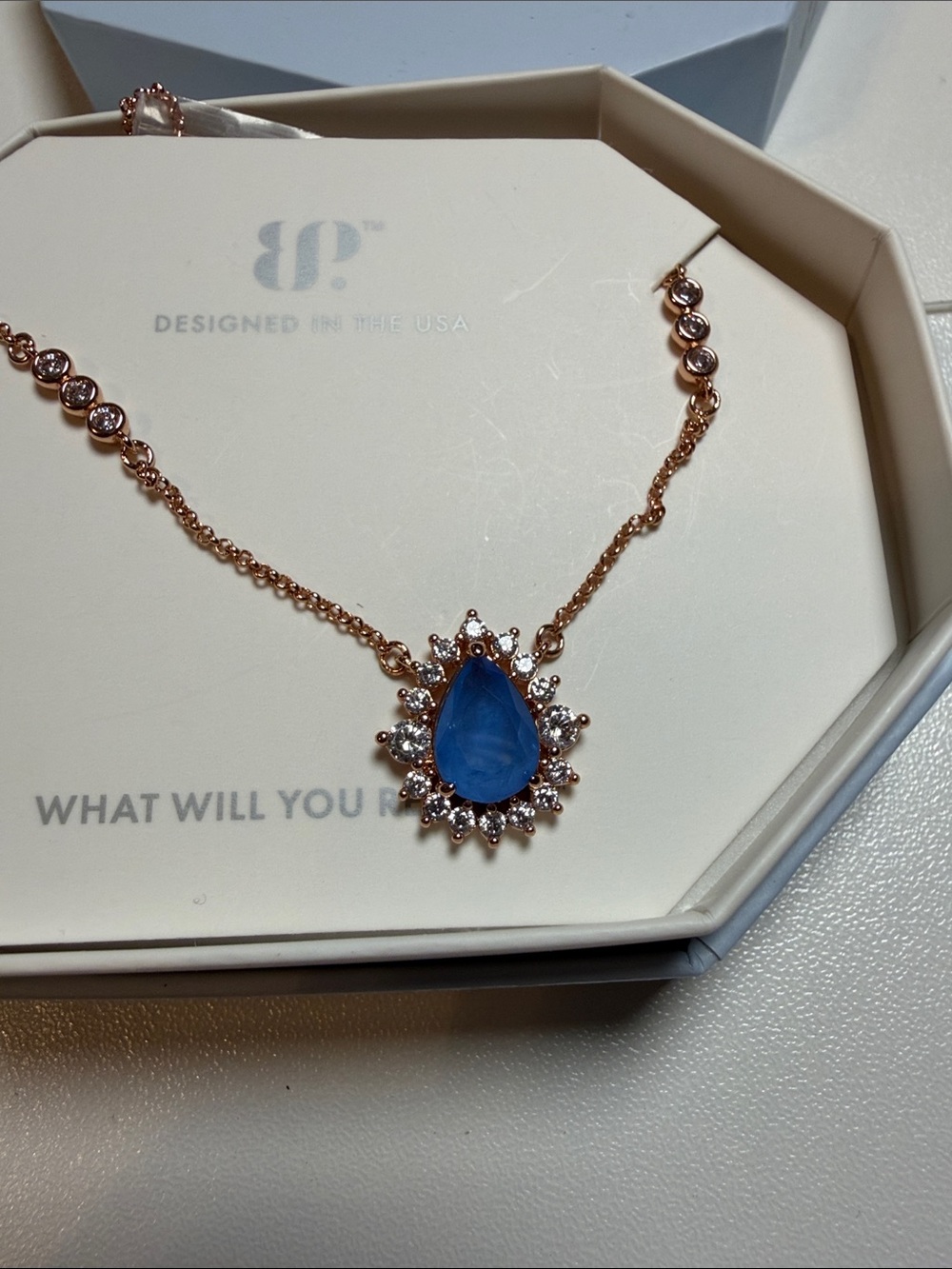 BP- Necklace rose gold